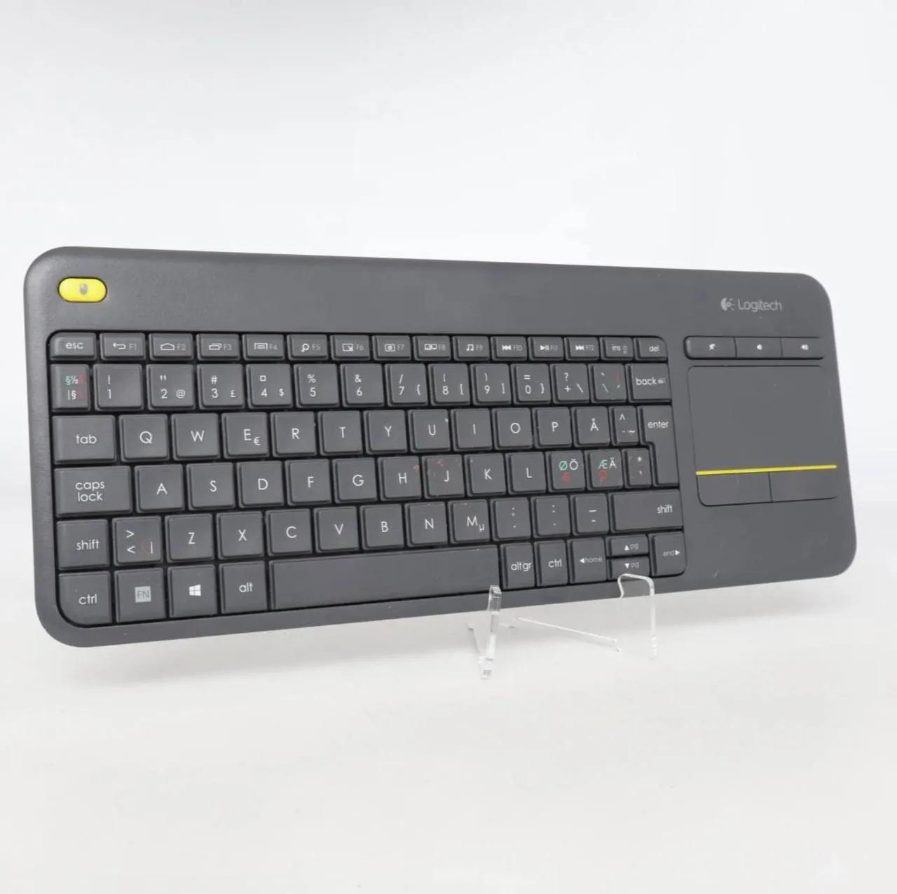 Беспроводная клавиатура Logitech K400 Plus с тачпадом