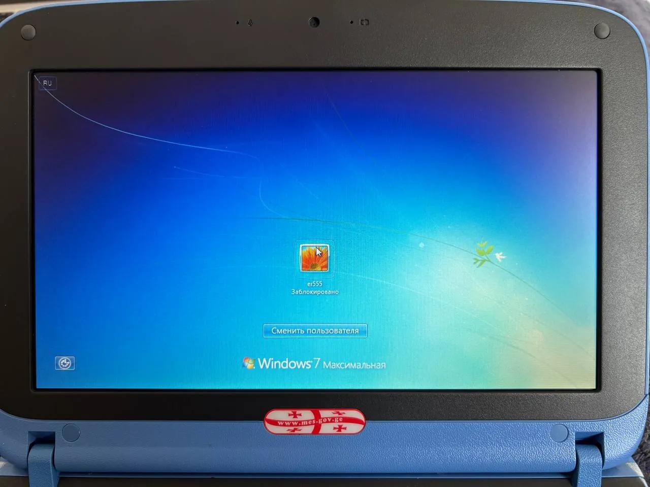 Детский ноутбук Microsoft GeoBook на Windows 7