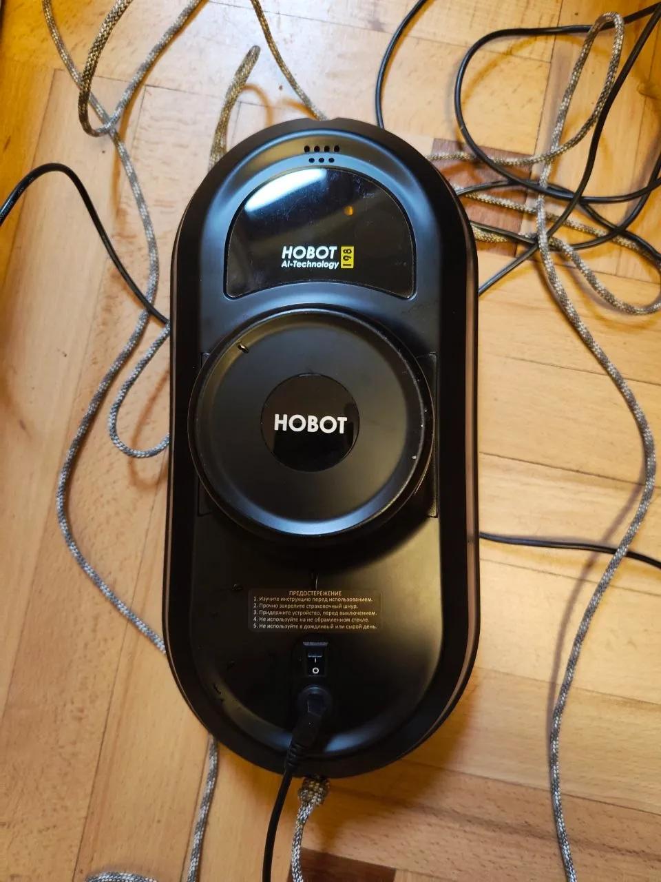 Робот-мойщик окон HOBOT-198 в отличном состоянии