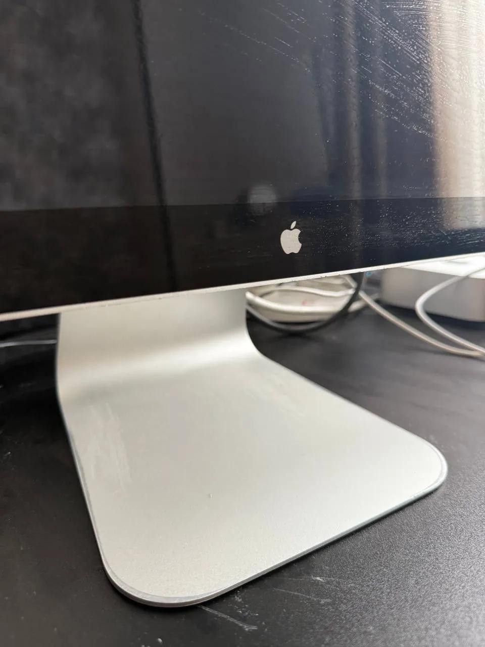 Монитор Apple LED Cinema Display 24 дюйма