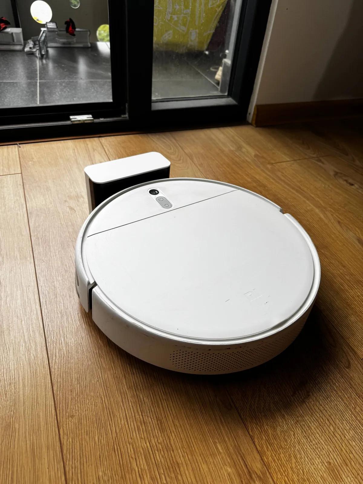 Робот-пылесос Xiaomi Mi Robot Vacuum-Mop 2 Lite