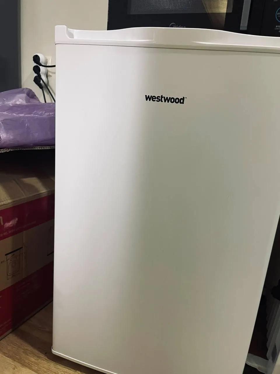 Компактный холодильник Westwood