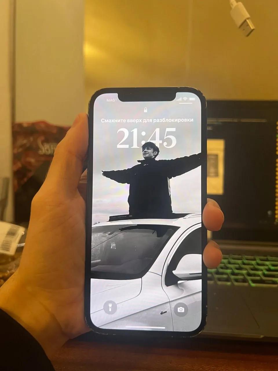 IPhone 12 128GB с дефектом экрана