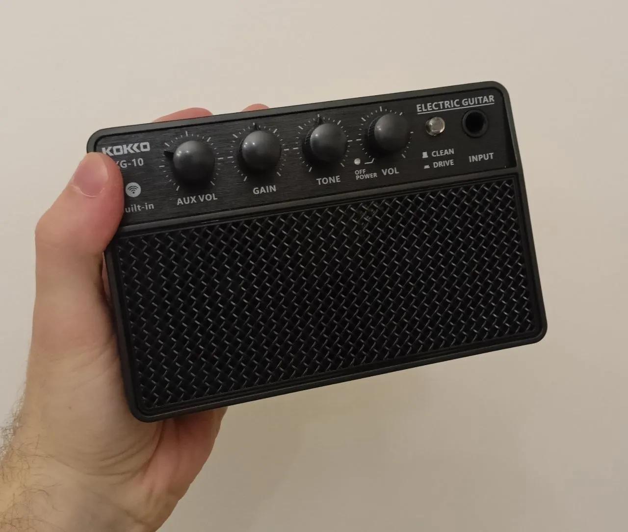 Комбоусилитель для гитары KG10