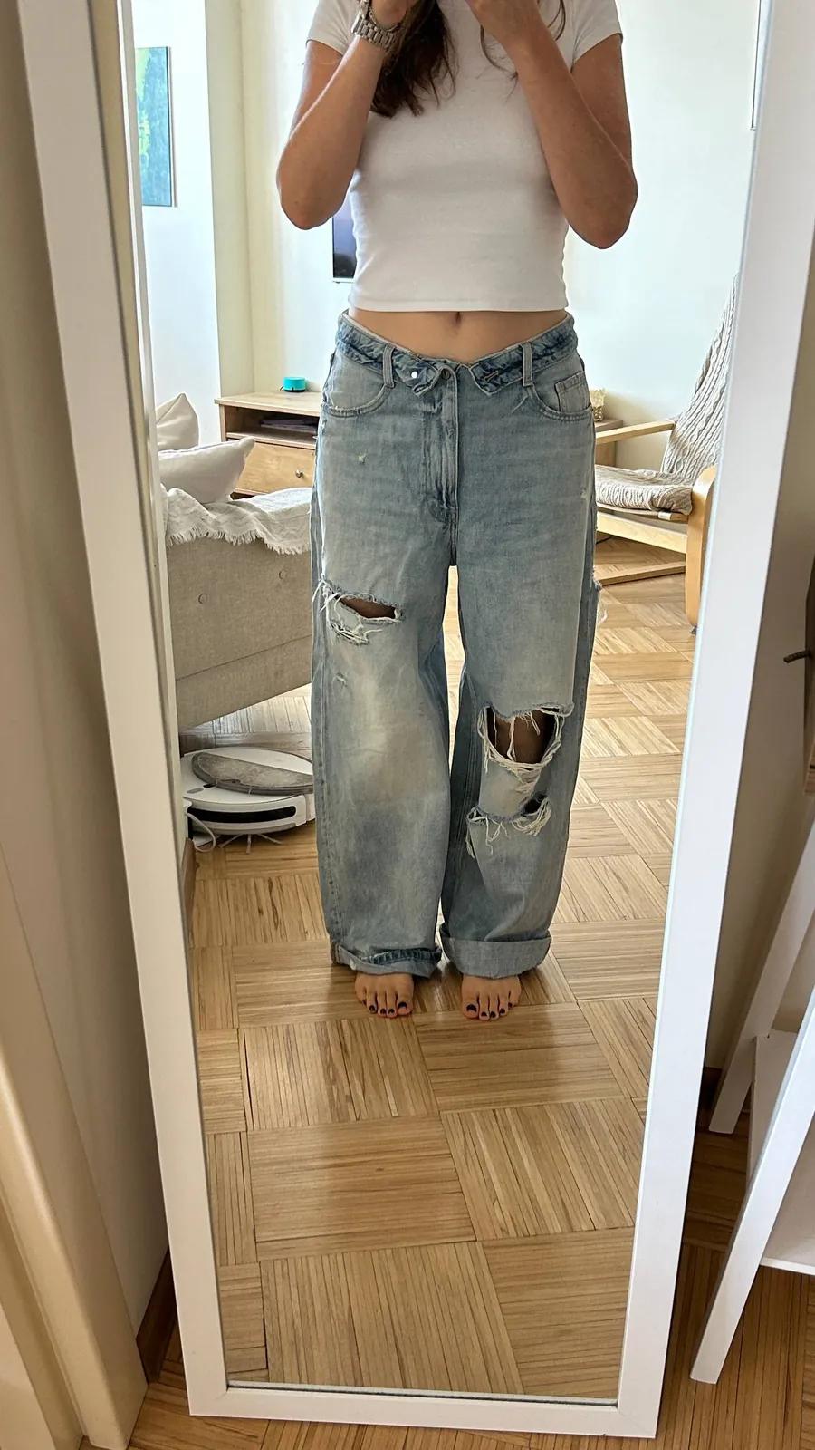Джинсы Zara размера 38