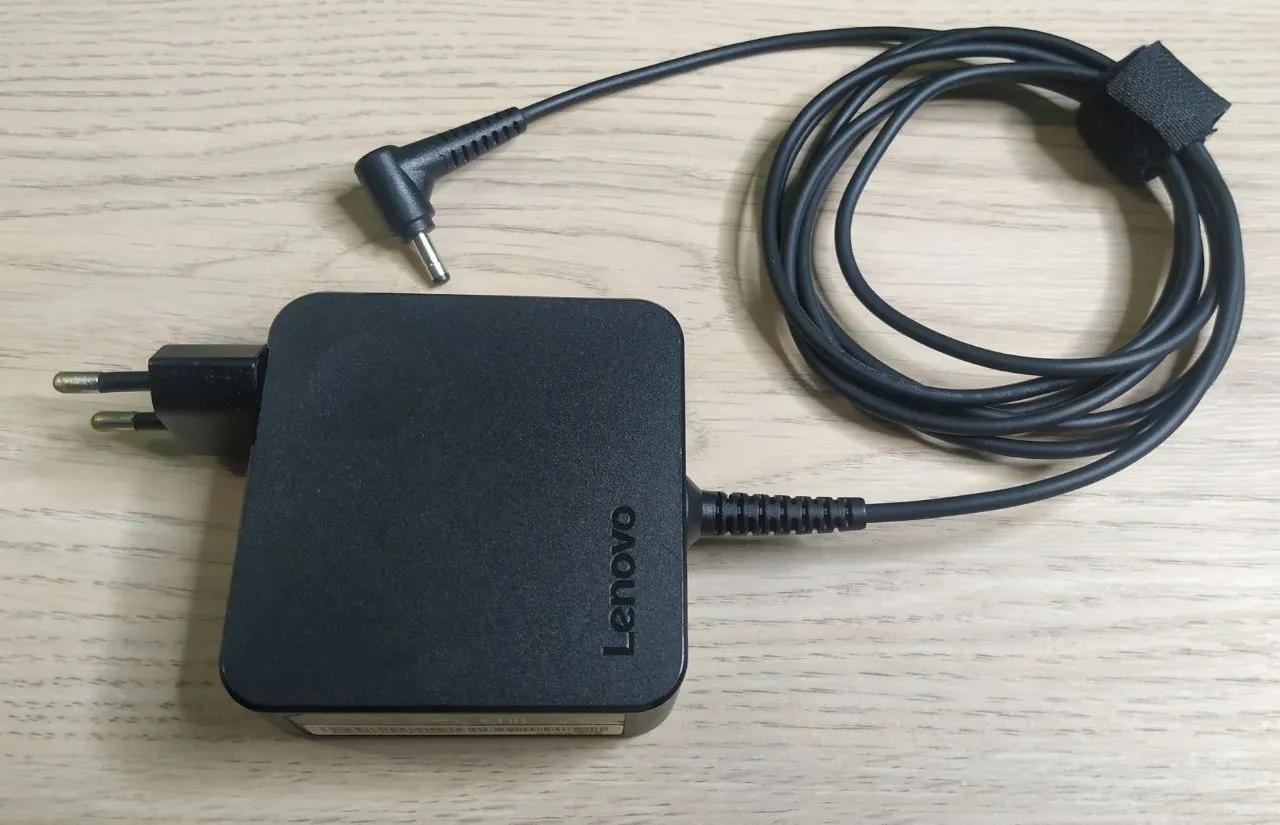 Зарядное устройство для ноутбука Lenovo 65Вт