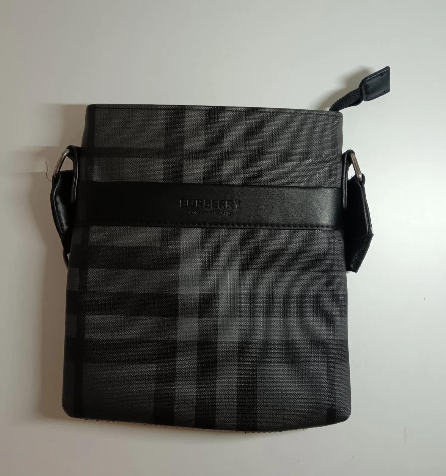 Сумка Burberry реплика в отличном состоянии