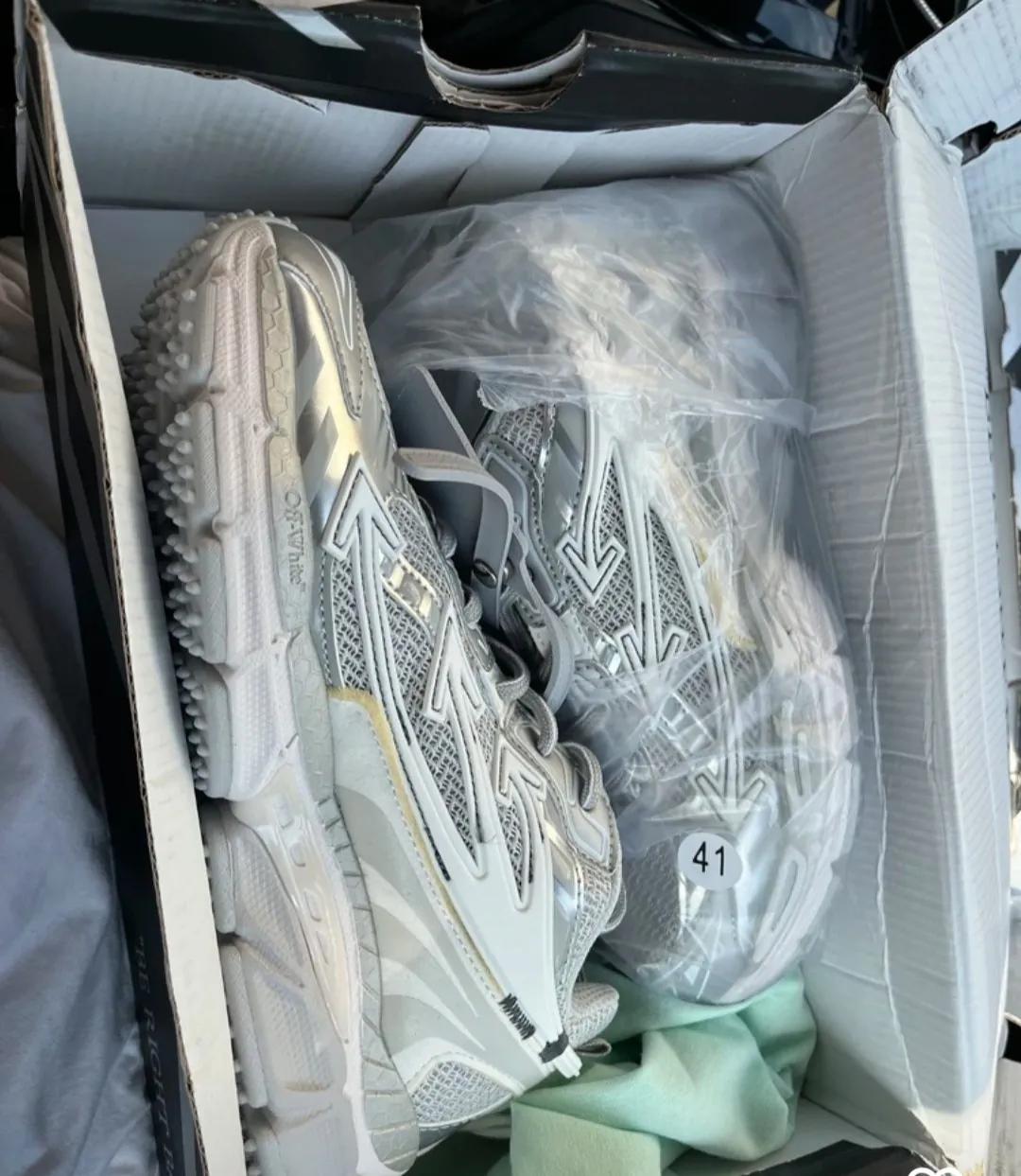 Кроссовки OFF-White и Nike Dunk разных моделей
