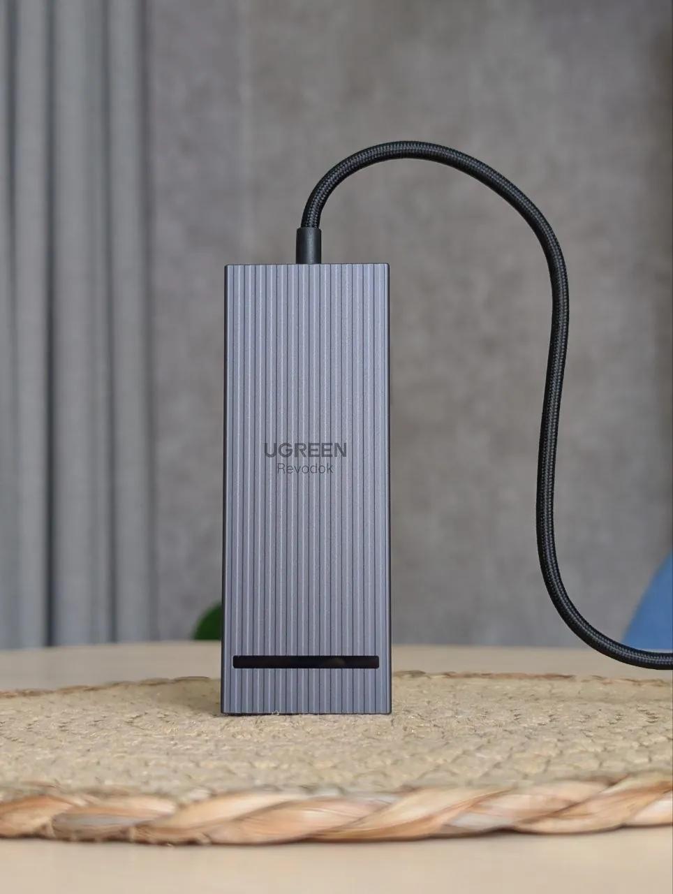 USB-C хаб UGREEN на 8 портов