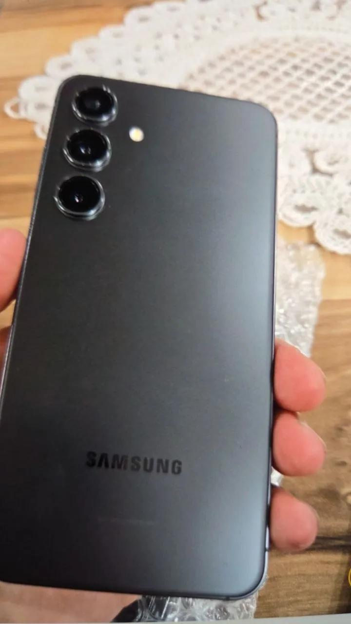 Samsung Galaxy S24 американская версия