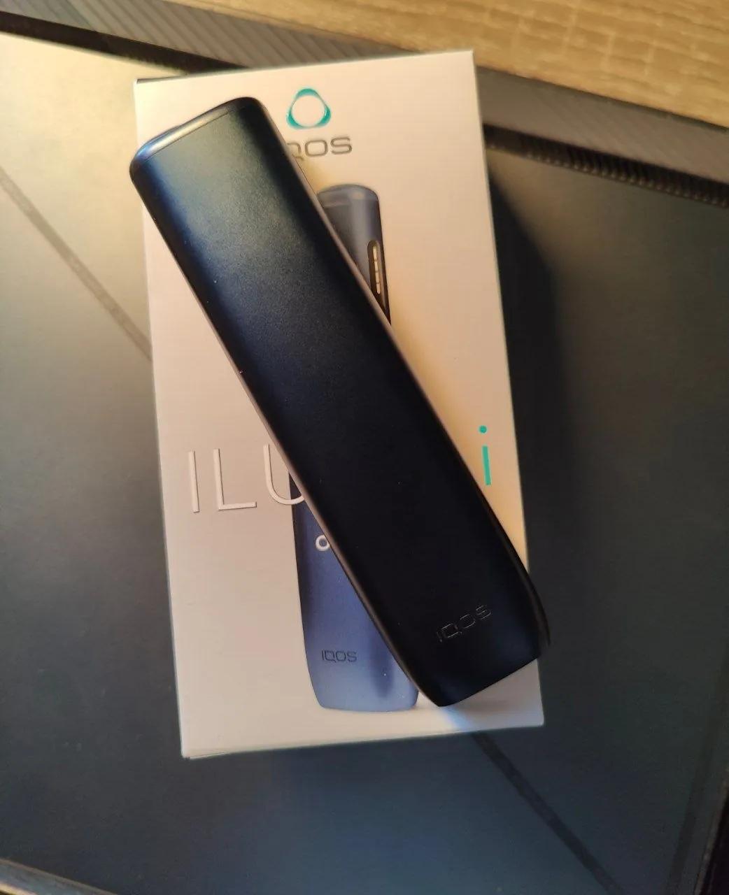 IQOS Iluma i One с зарядным проводом