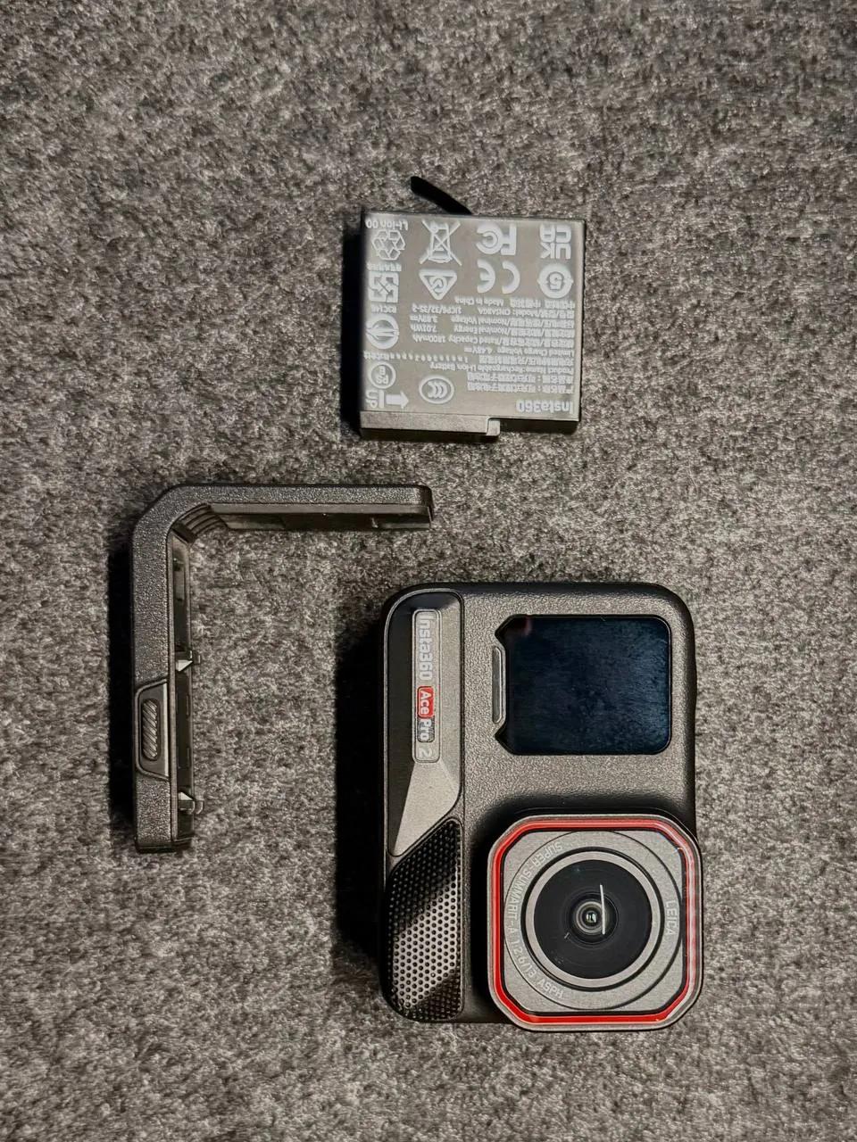 Экшн-камера Insta360 Ace Pro 2 с аксессуарами