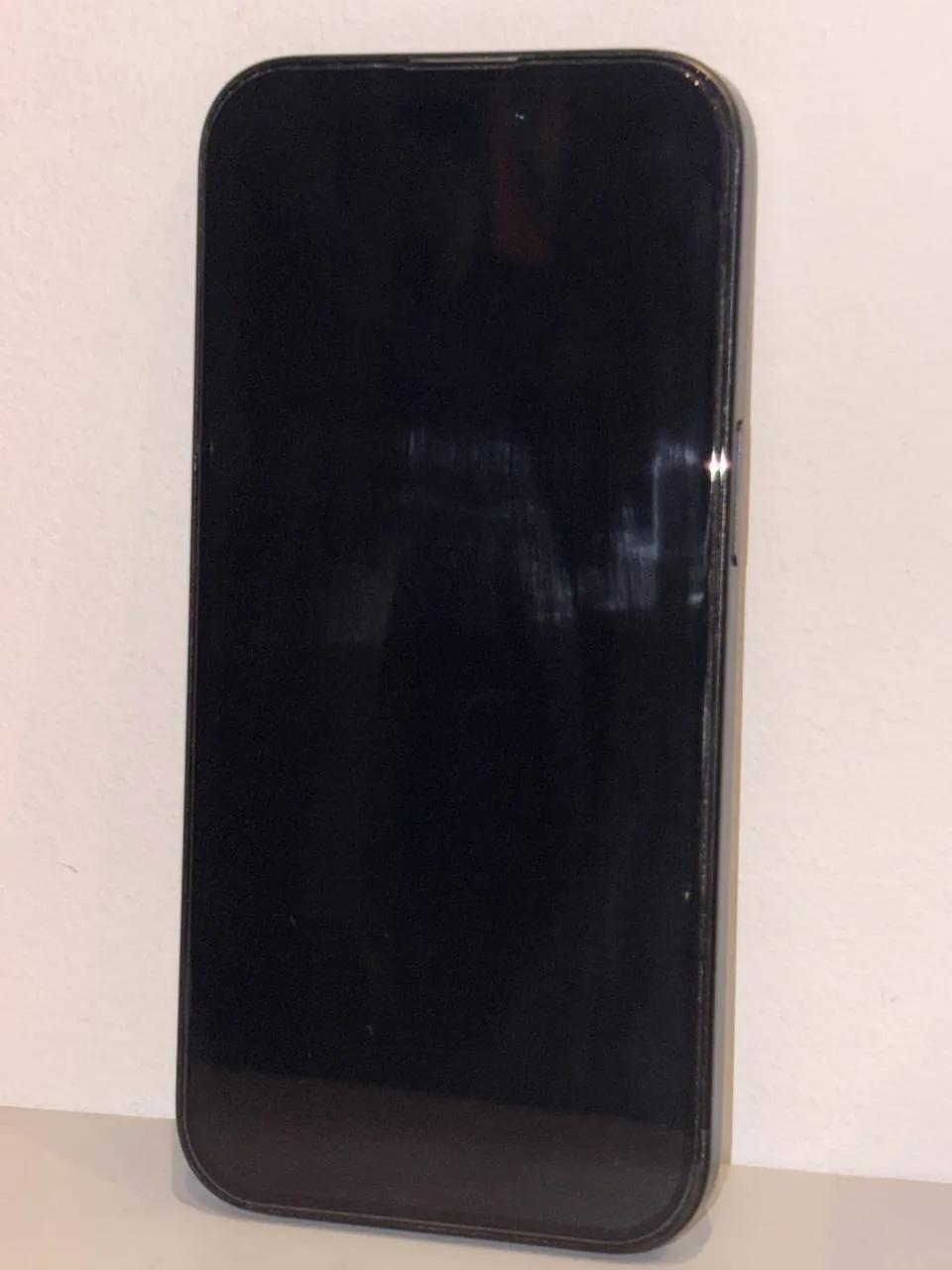 IPhone 15 256GB с батареей 85%