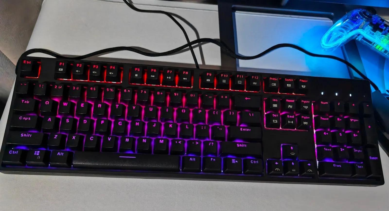 Механическая клавиатура Apas Redragon на красных свичах