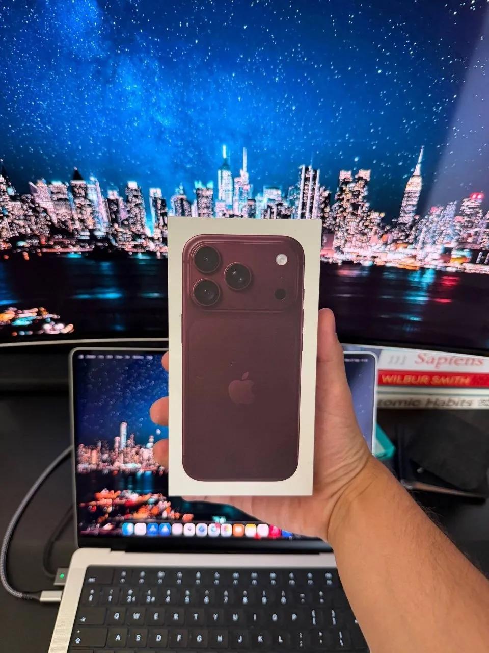 Новый iPhone 18 Pro 256 ГБ в коробке