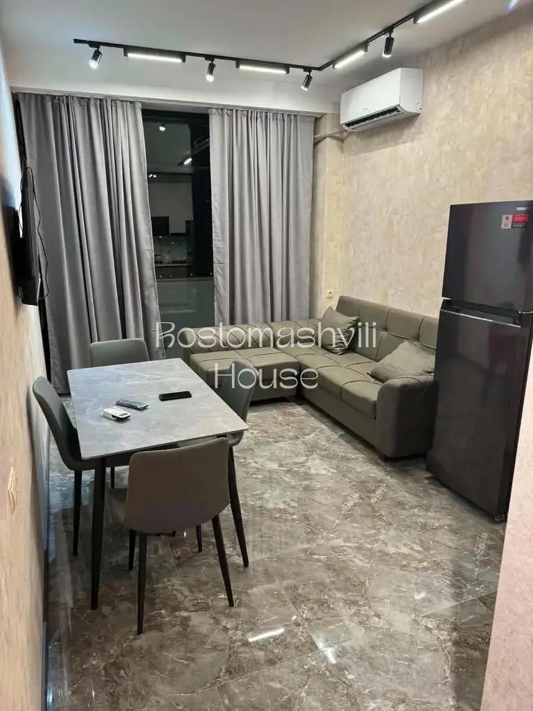 Квартира 75 м² с балконом в Варкетили