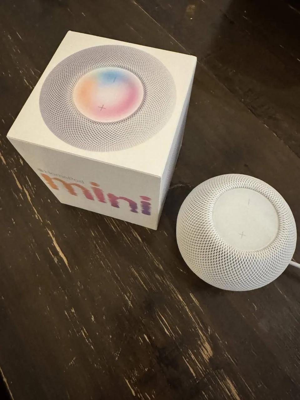 Колонка Apple HomePod mini с коробкой