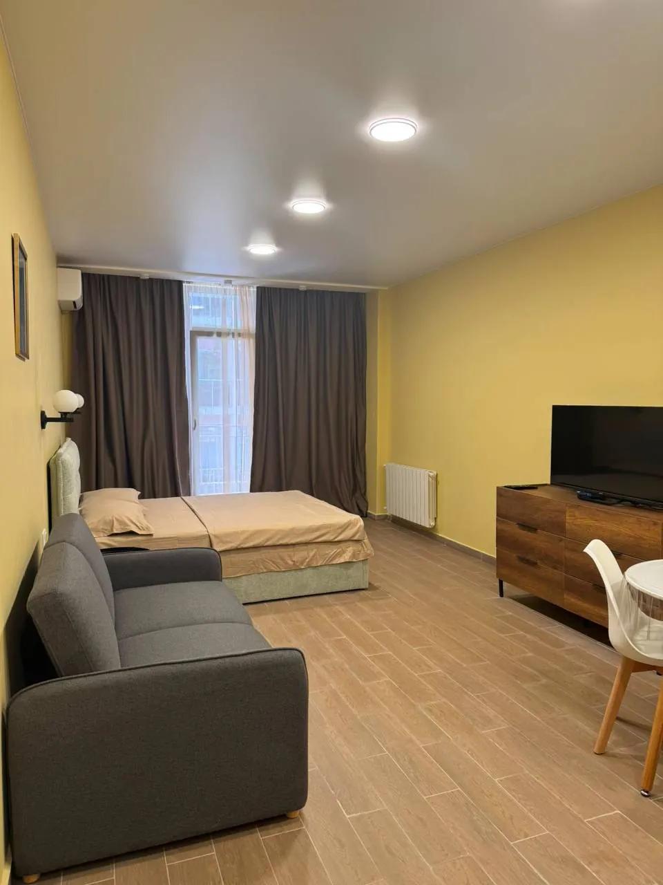 Квартира-студия 38 м² с кондиционером в Батуми