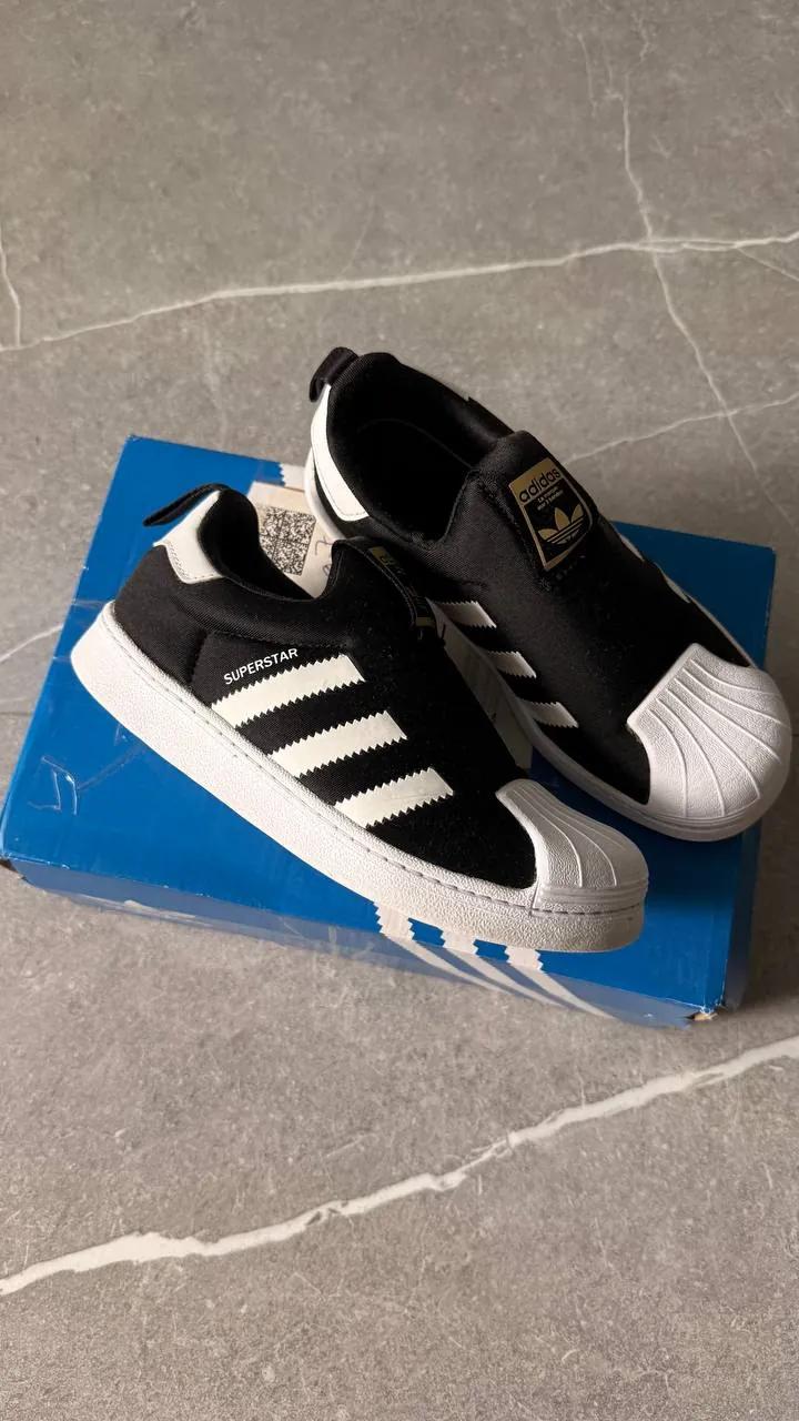 Детские кроссовки Adidas Superstar размер 33,5
