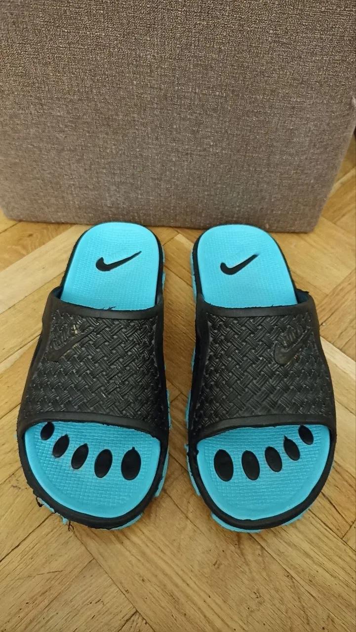 Тапки Nike размер 43 и 45