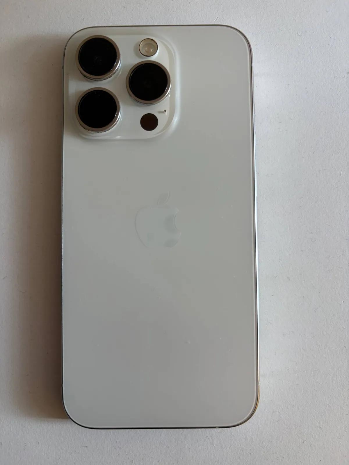 IPhone 15 Pro 128GB White Titanium