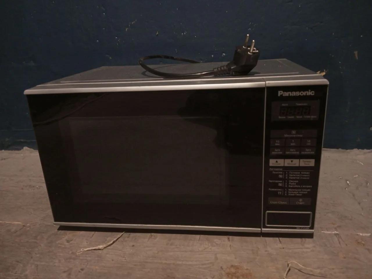 Микроволновка Panasonic NN-ST254M