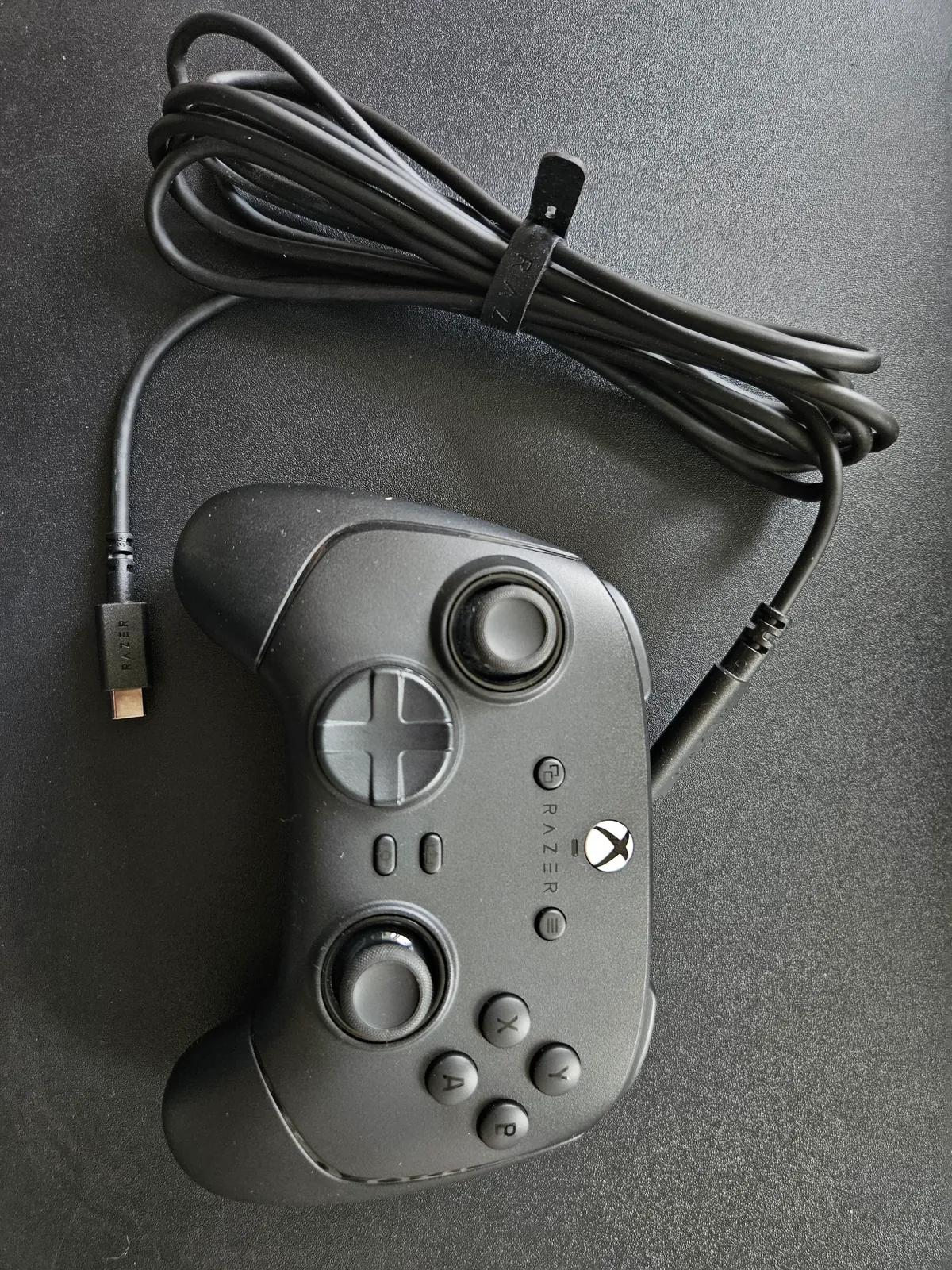Контроллер Razer Wolverine V3