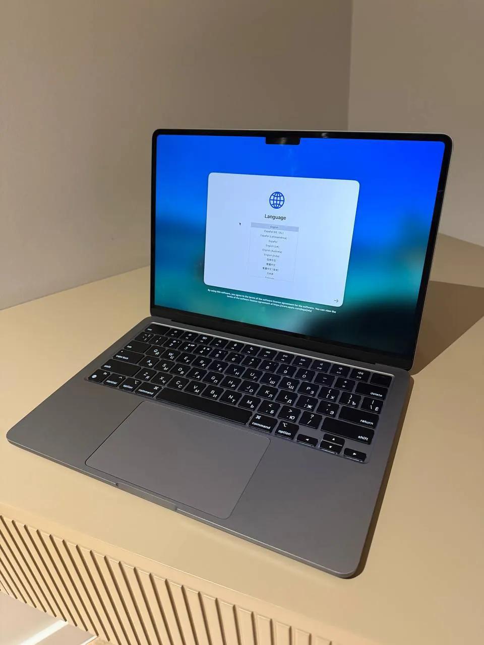 MacBook Air 13 M2 2022