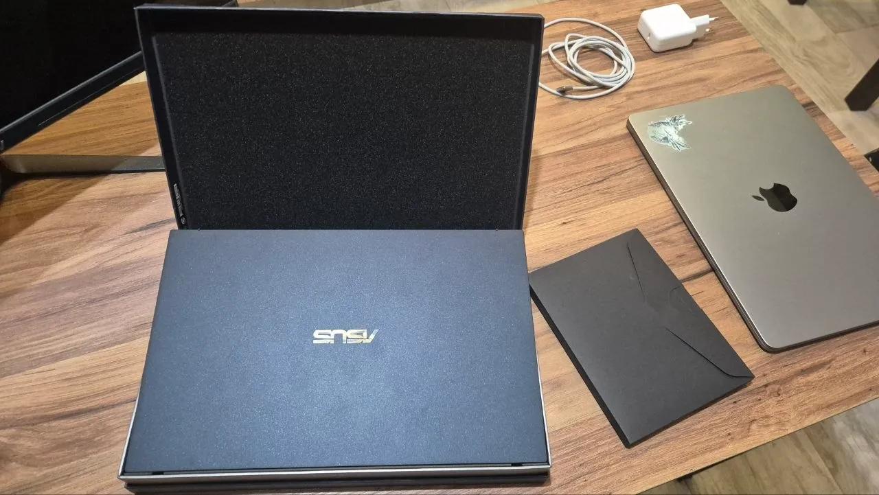 Ноутбук Asus Expertbook