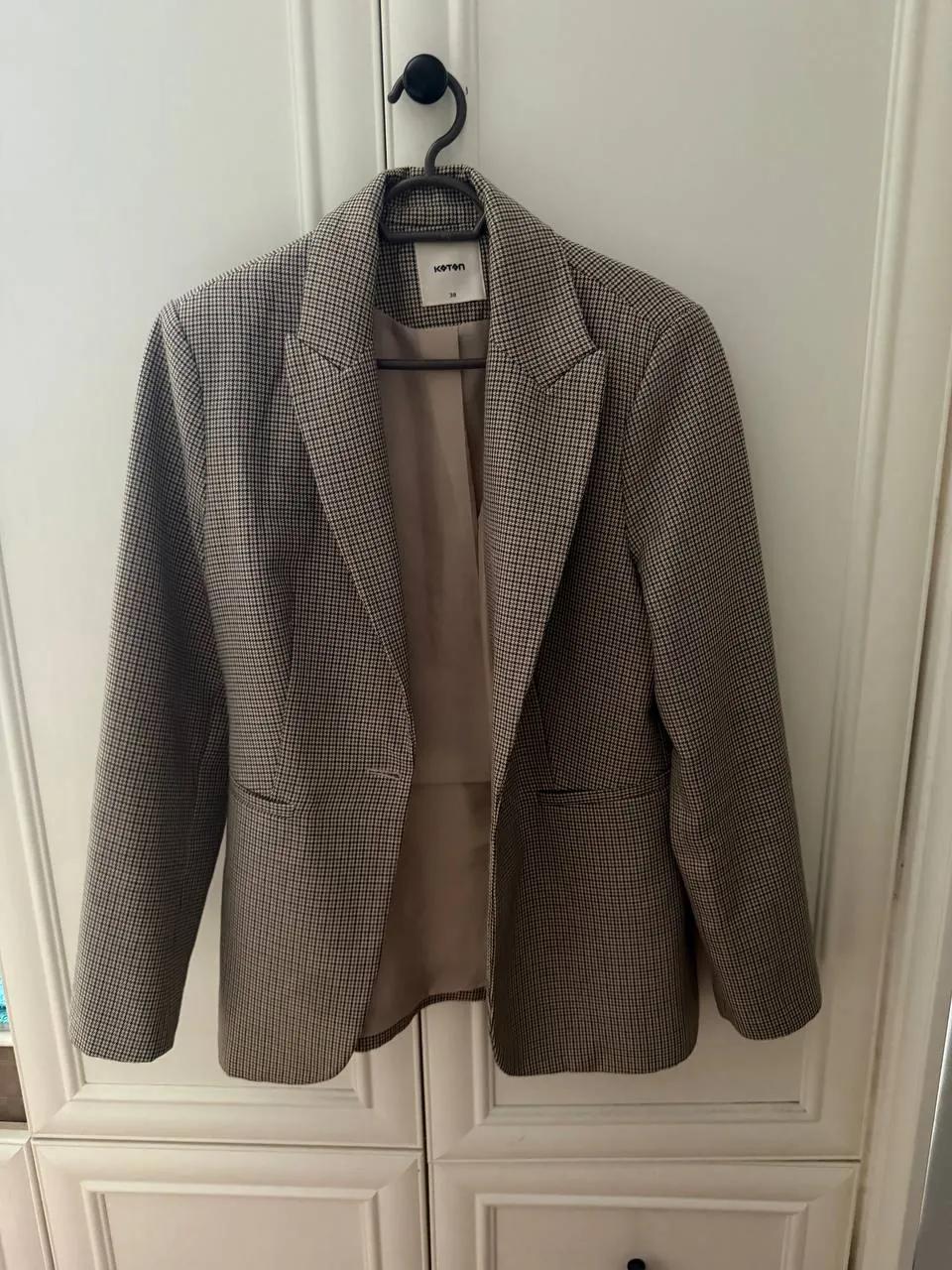 Пиджаки Koton и Zara разные цвета