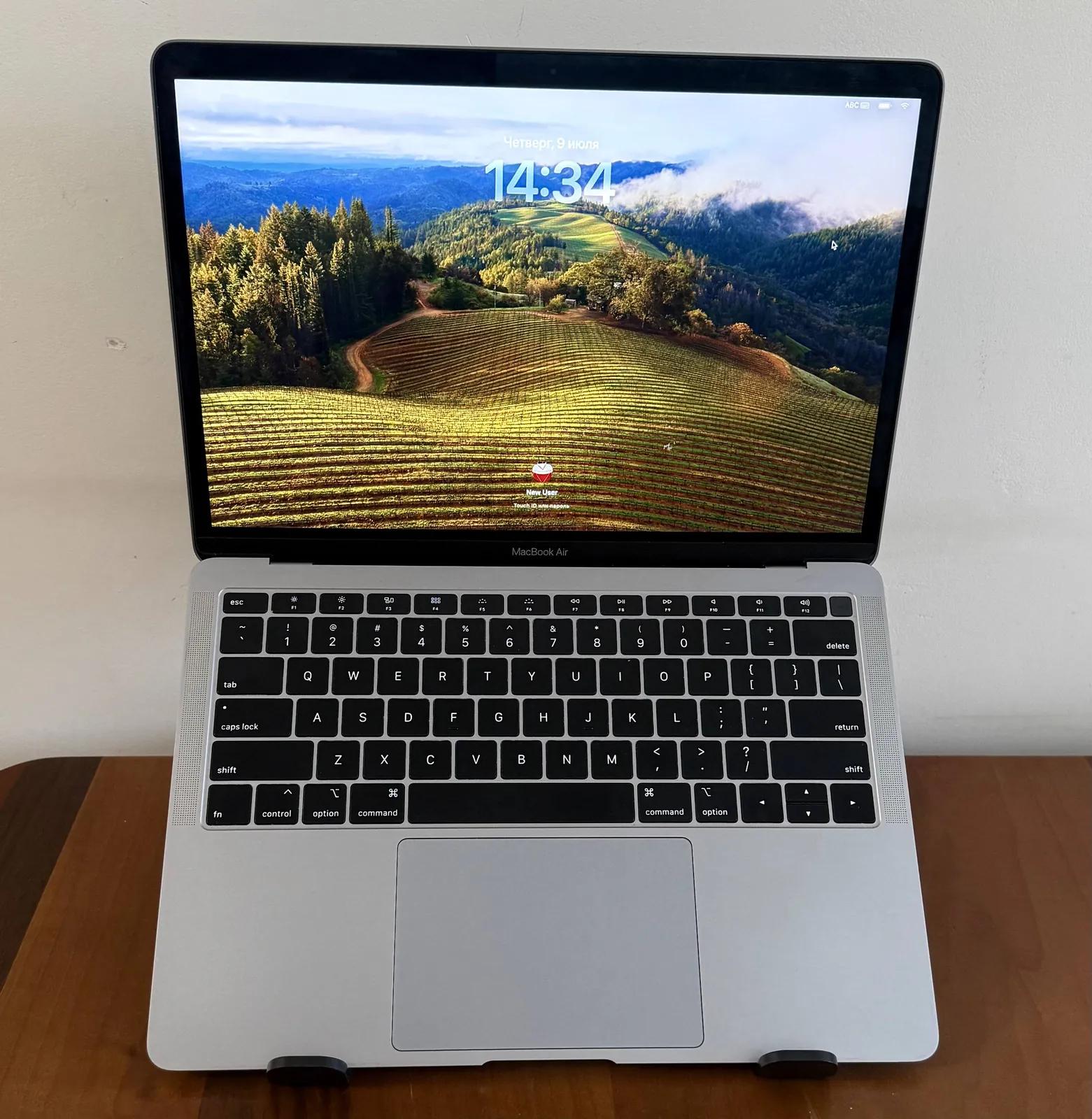 MacBook Air 13 2019 i5 8/128 Space Gray
