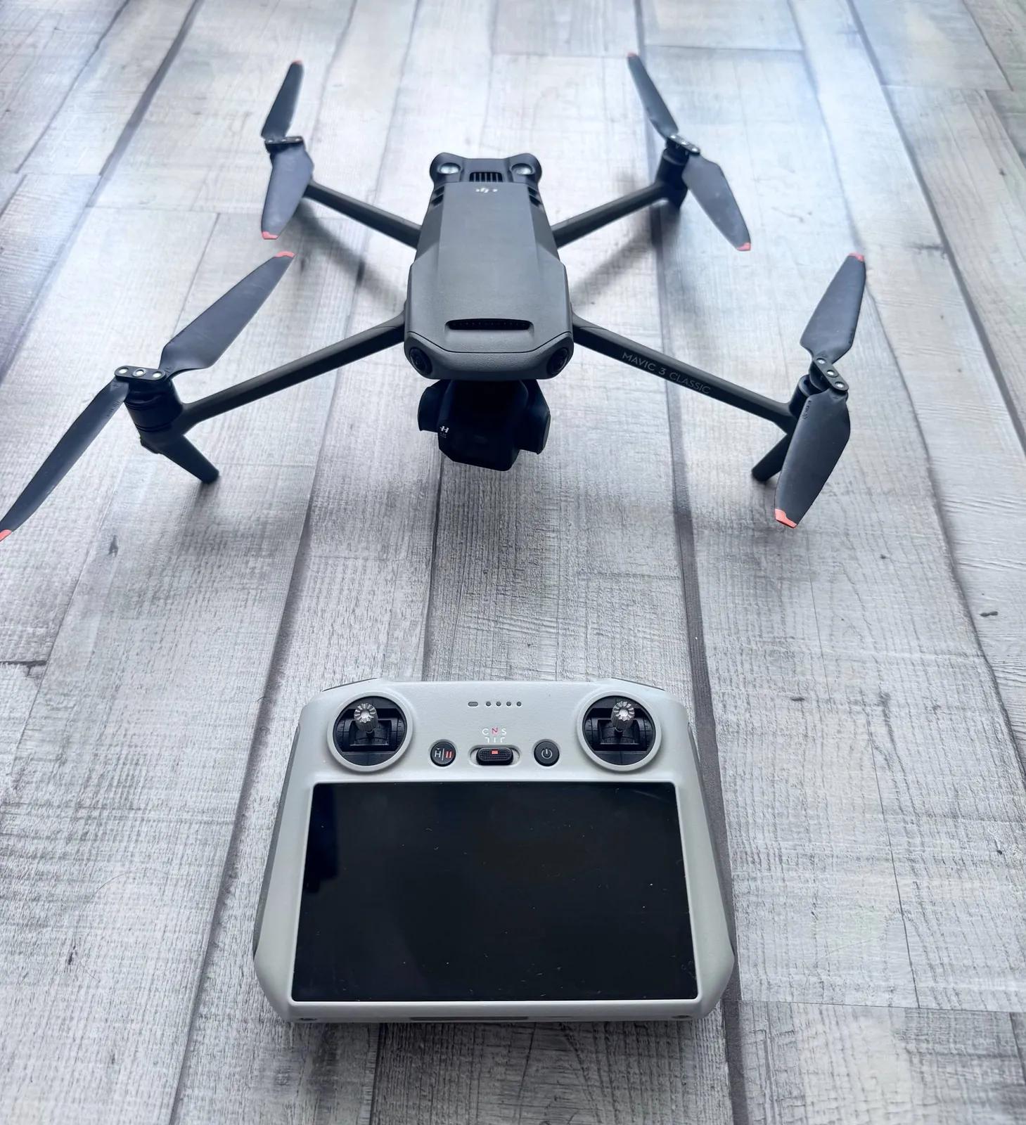 Дрон DJI Mavic 3 Classic
