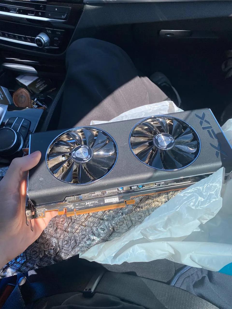 Видеокарта RX 5700 XT 8GB