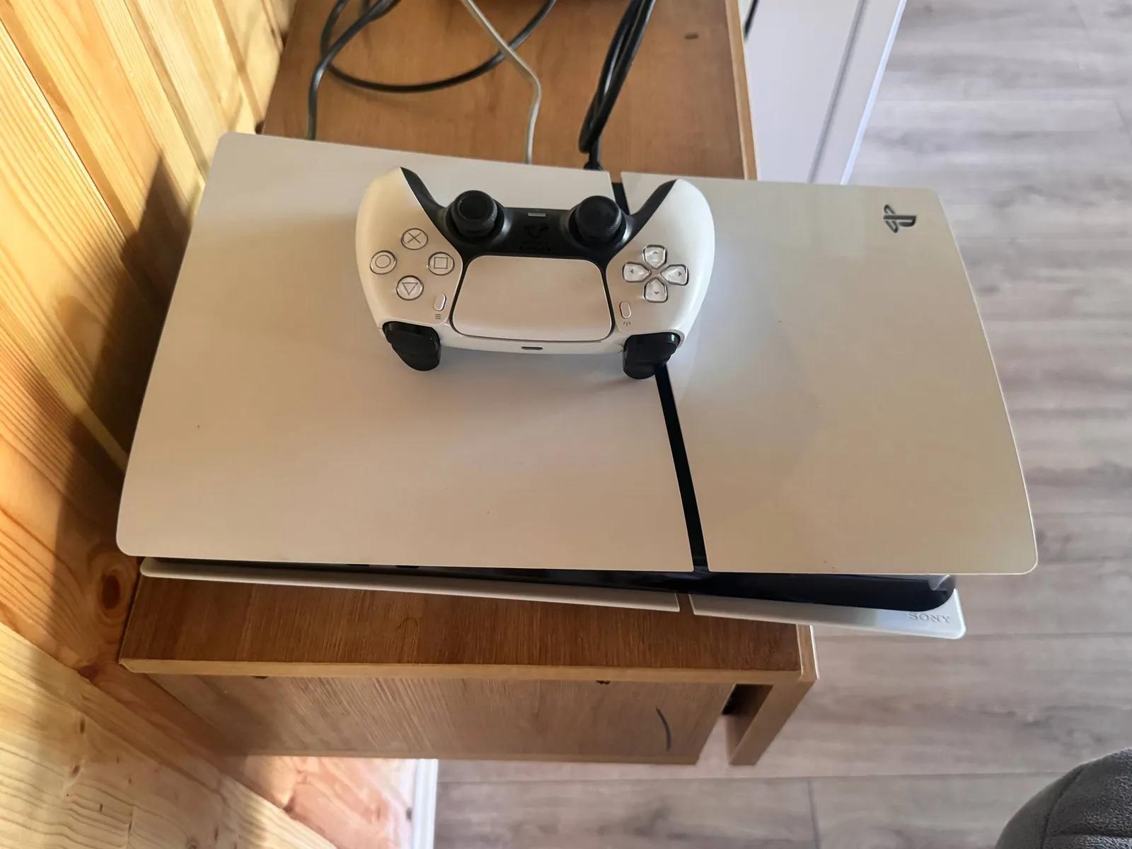 PS5 Slim Digital белый