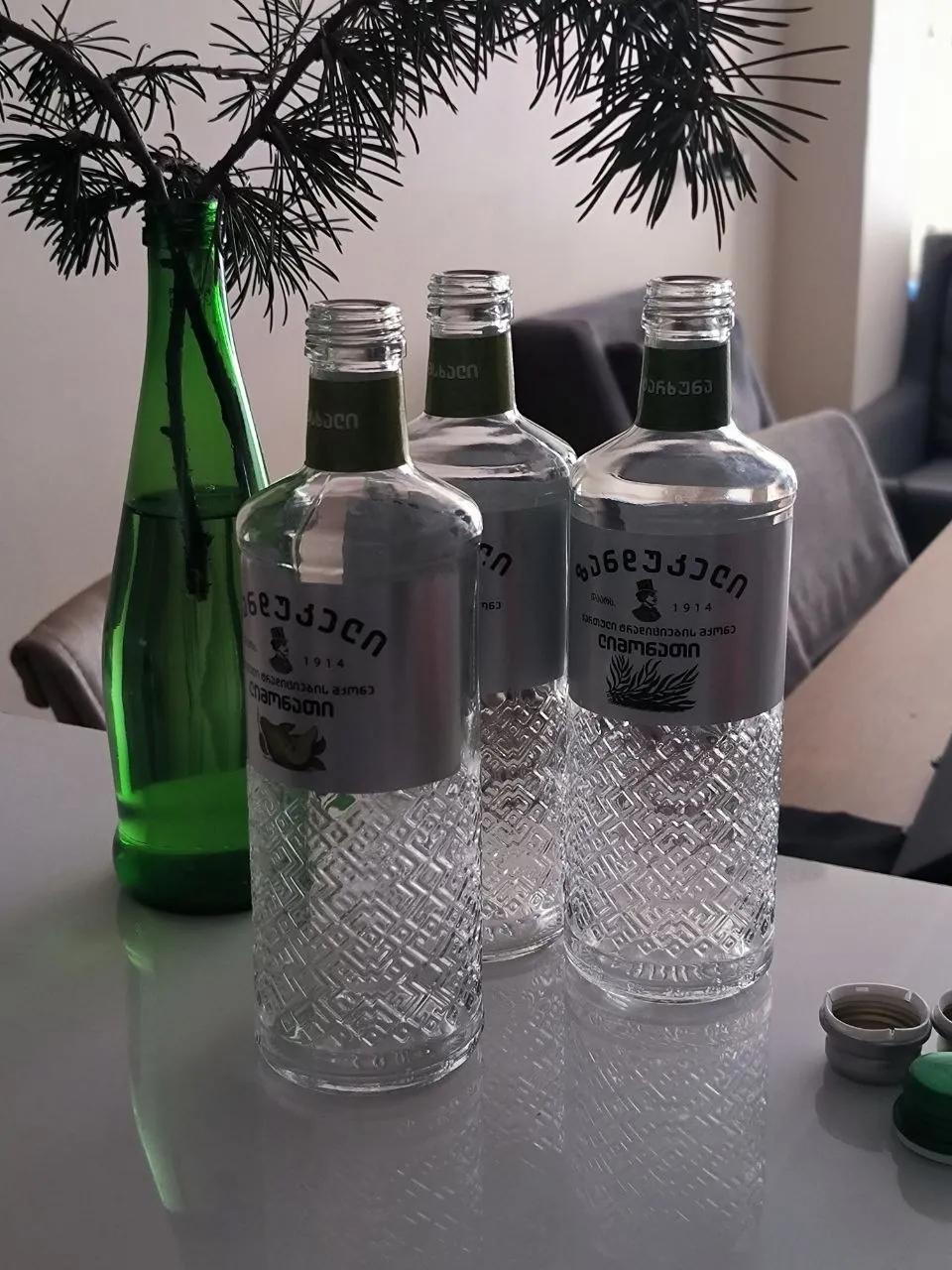 Бутылки декоративные 8 штук