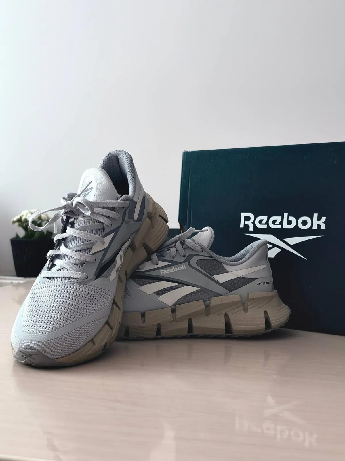 Кроссовки Reebok Floatzig 1