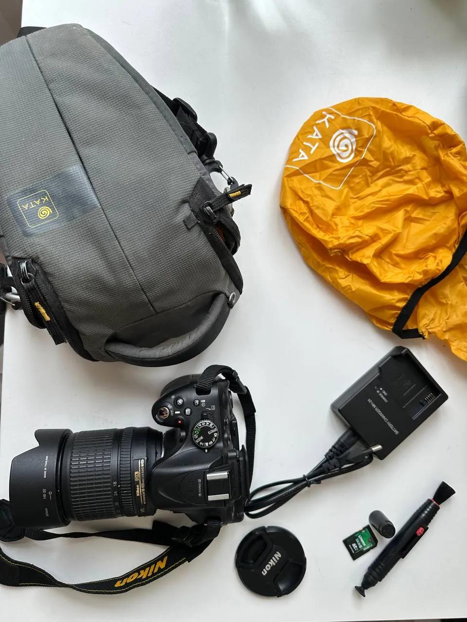 Фотоаппарат Nikon D5200 с объективом