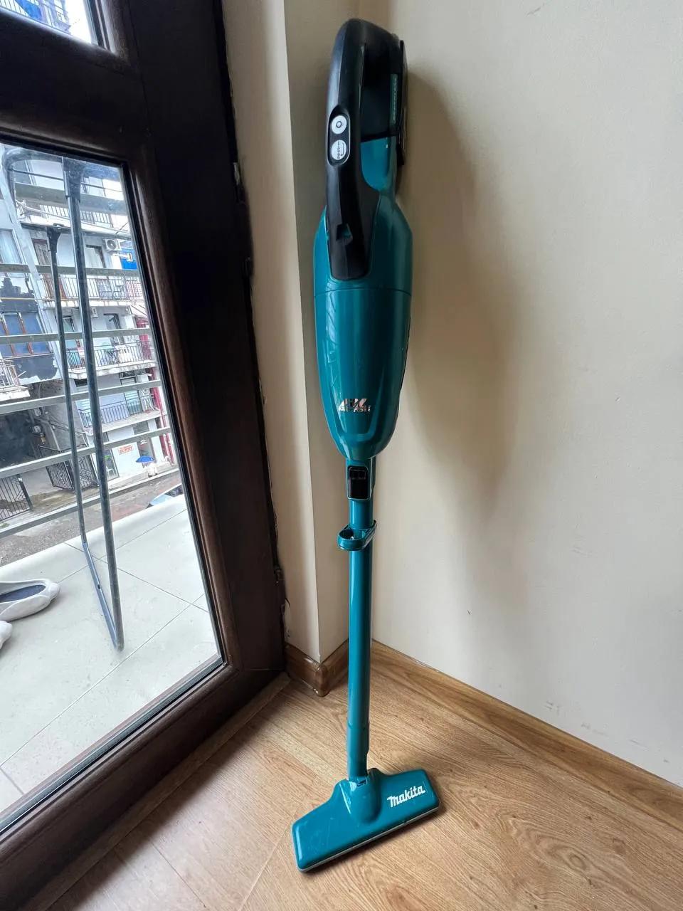 Пылесос Makita DCL281FZ аккумуляторный