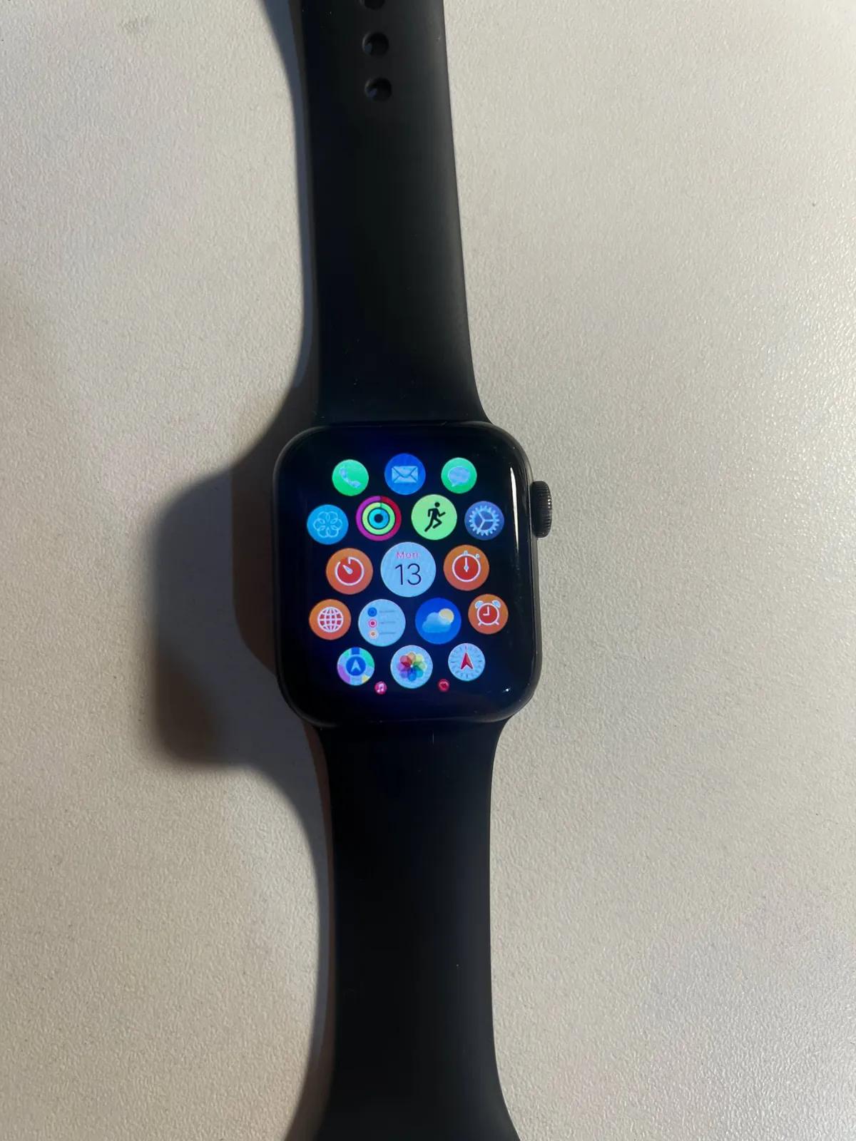Apple Watch SE 40mm