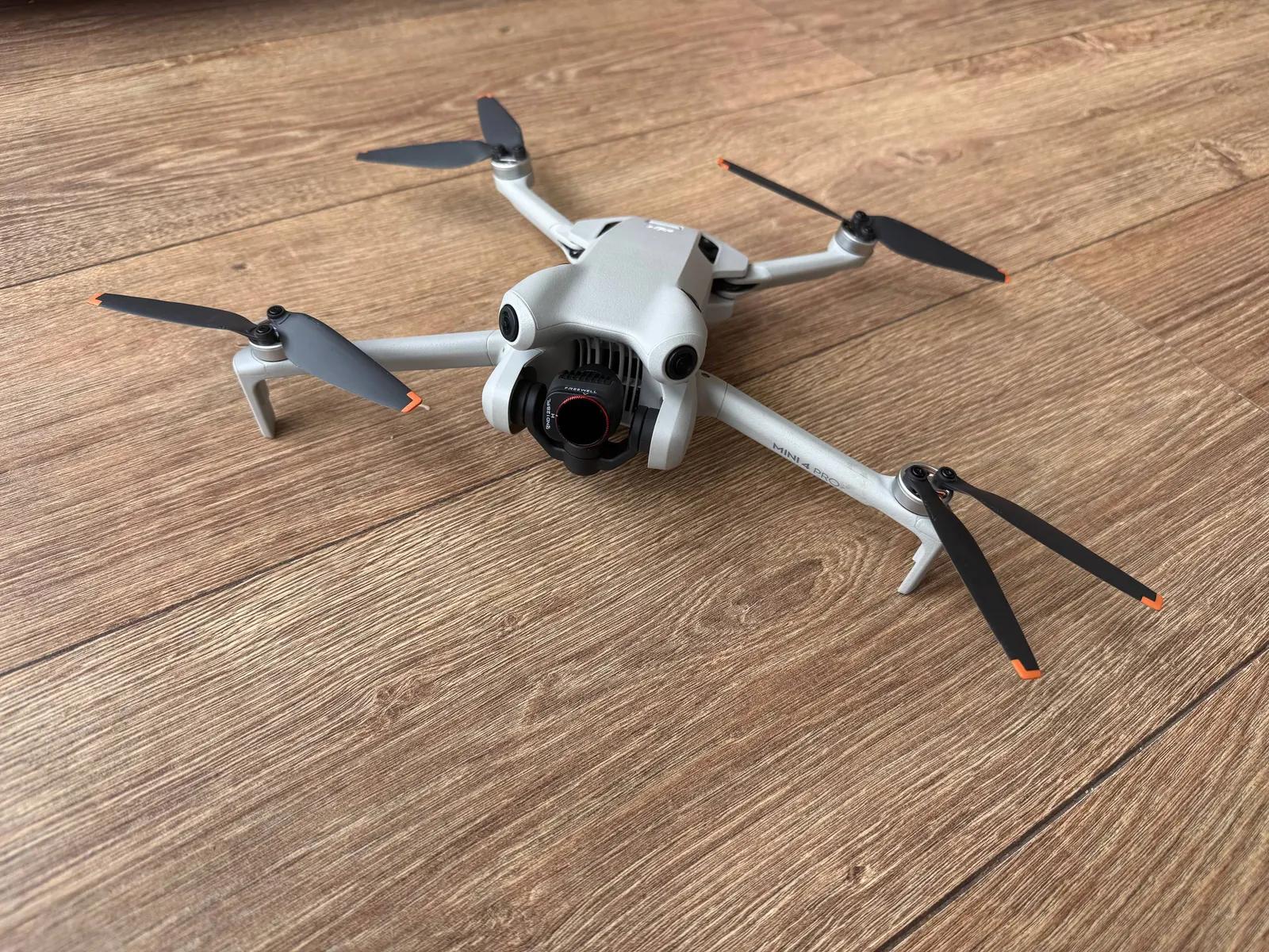 DJI Mini 4 Pro Fly More Combo Plus