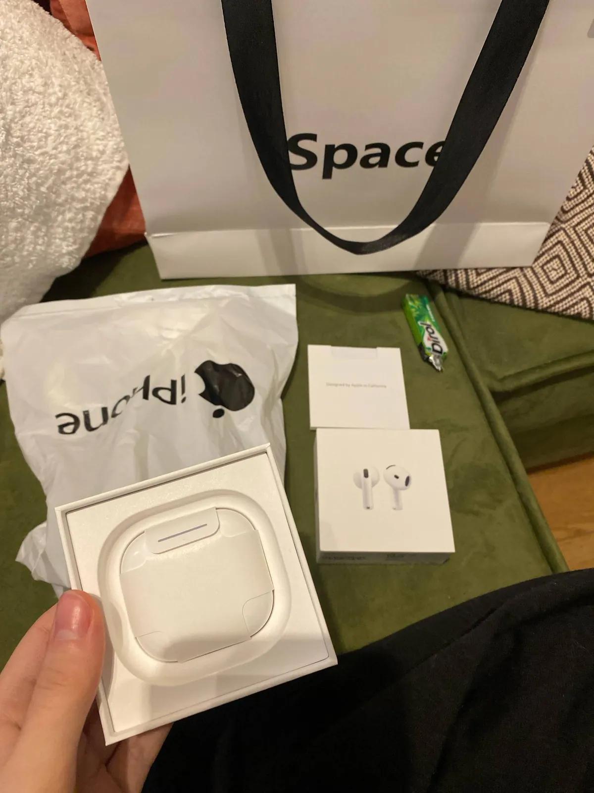 AirPods 4 без шумоподавления