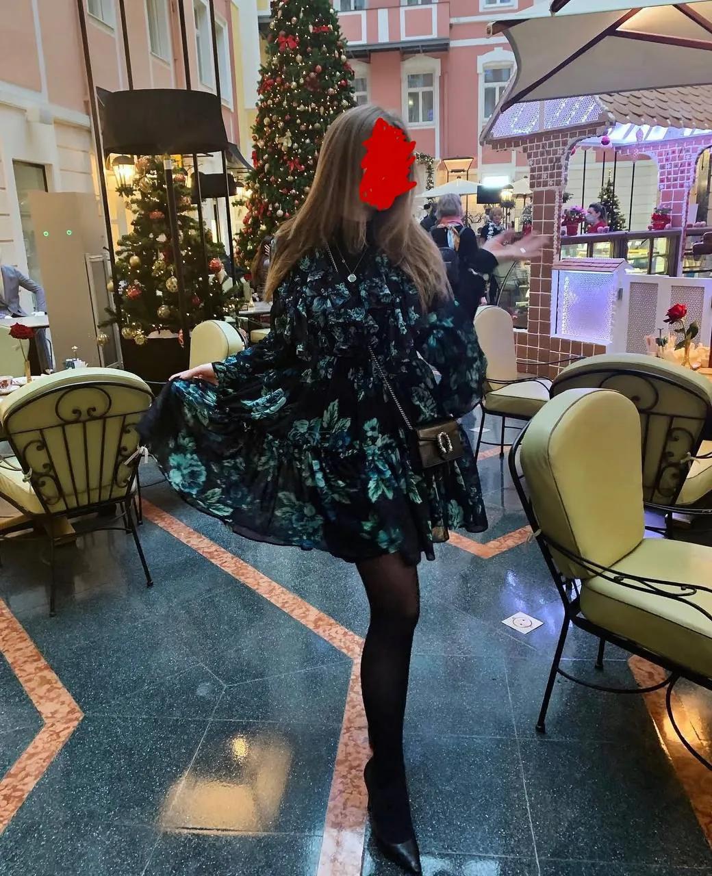 Платье Uteque и подвеска Tiffany