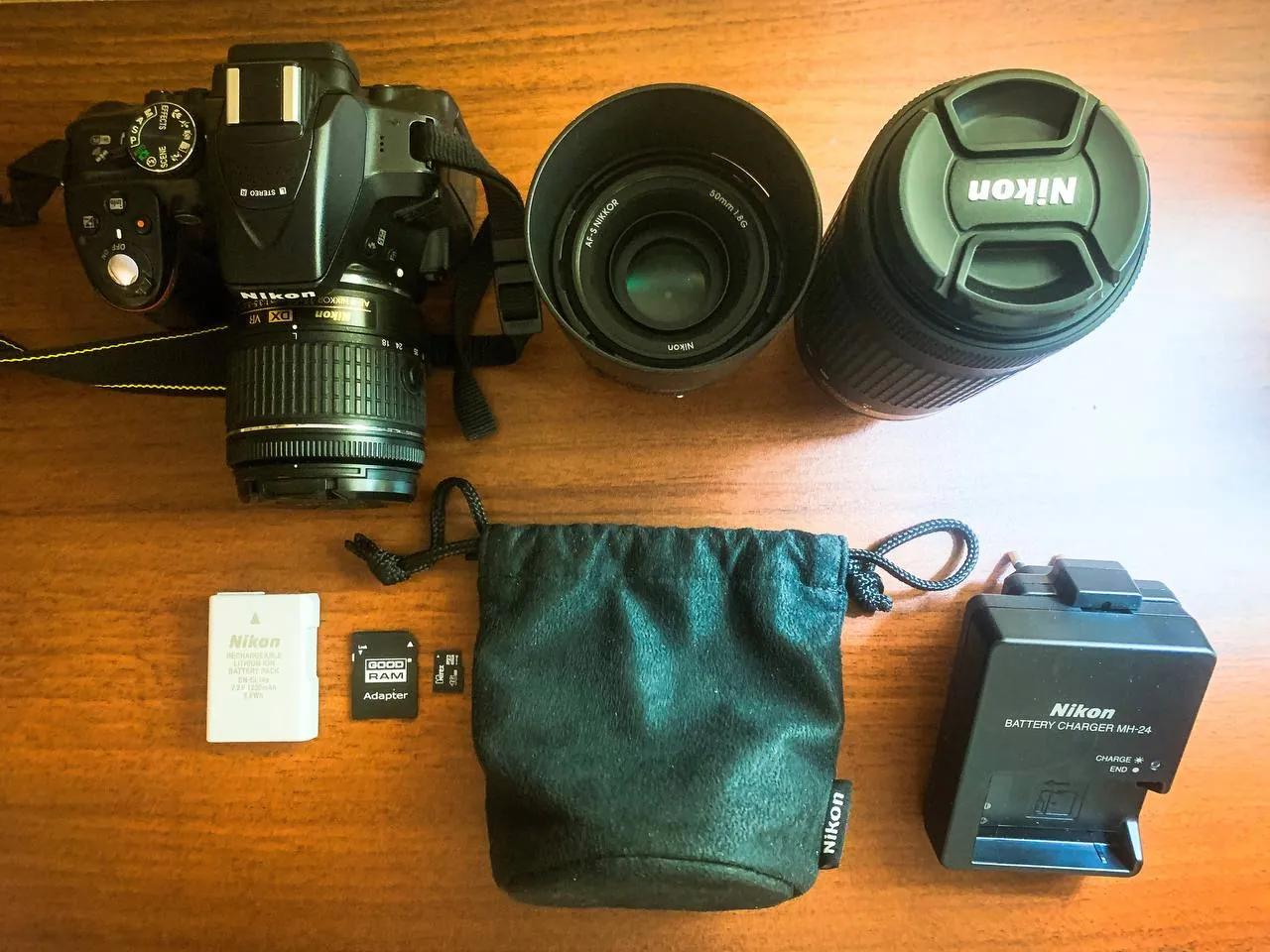 Фотоаппарат Nikon D5300 с тремя объективами