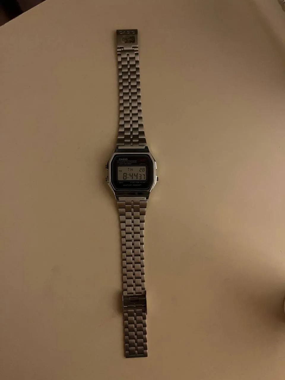 Оригинальные часы Casio в отличном состоянии