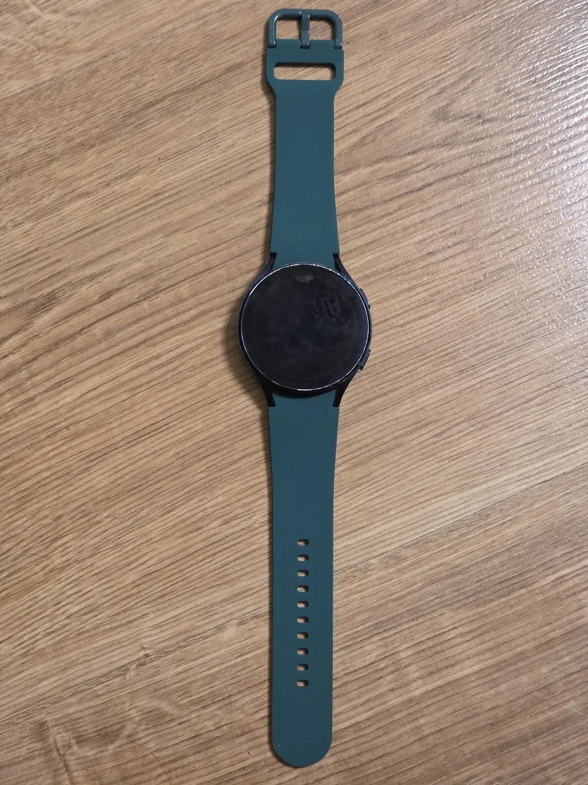 Смарт-часы Samsung Galaxy Watch4 44мм