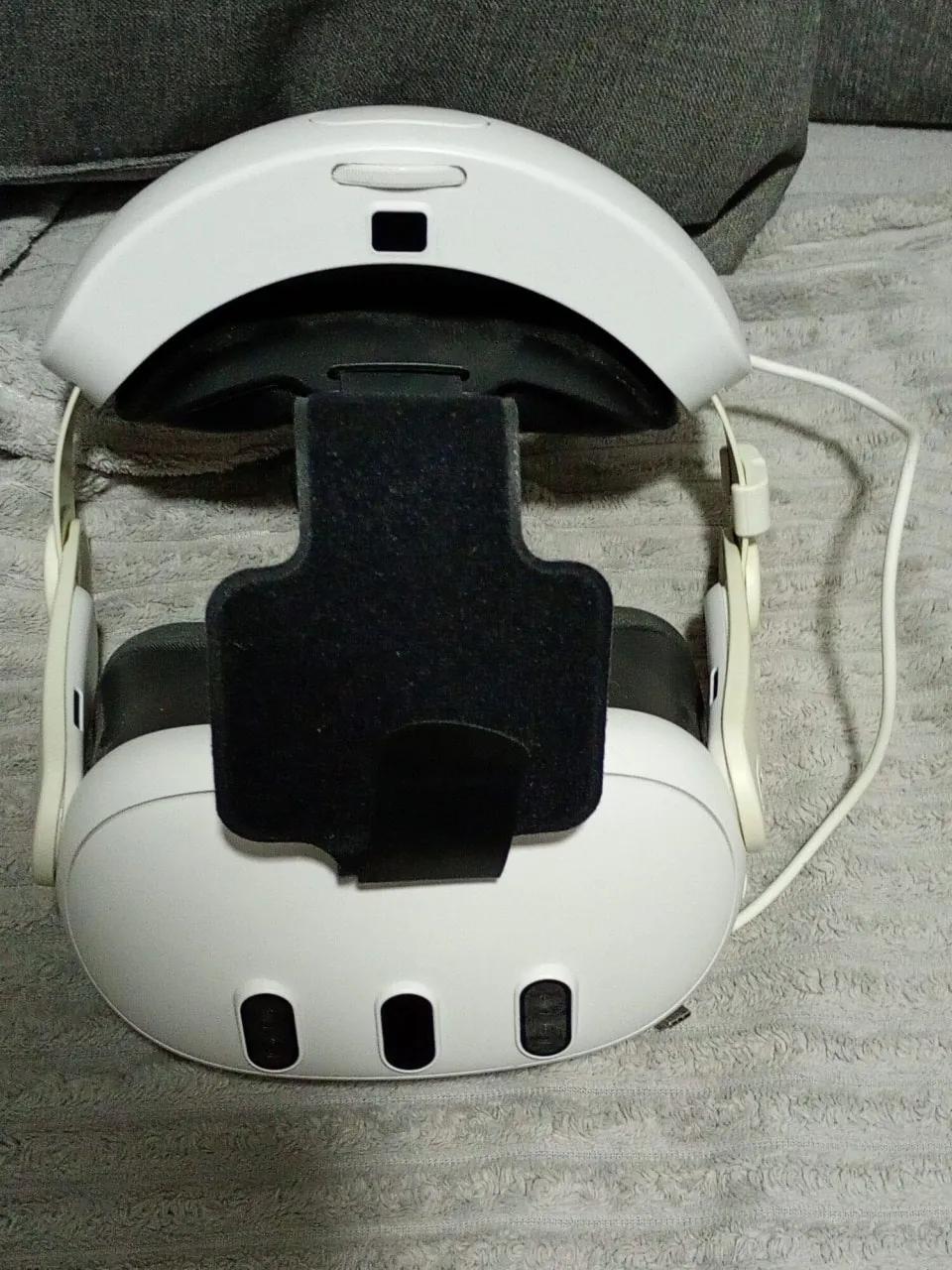 VR-гарнитура Meta Quest 3 128 ГБ