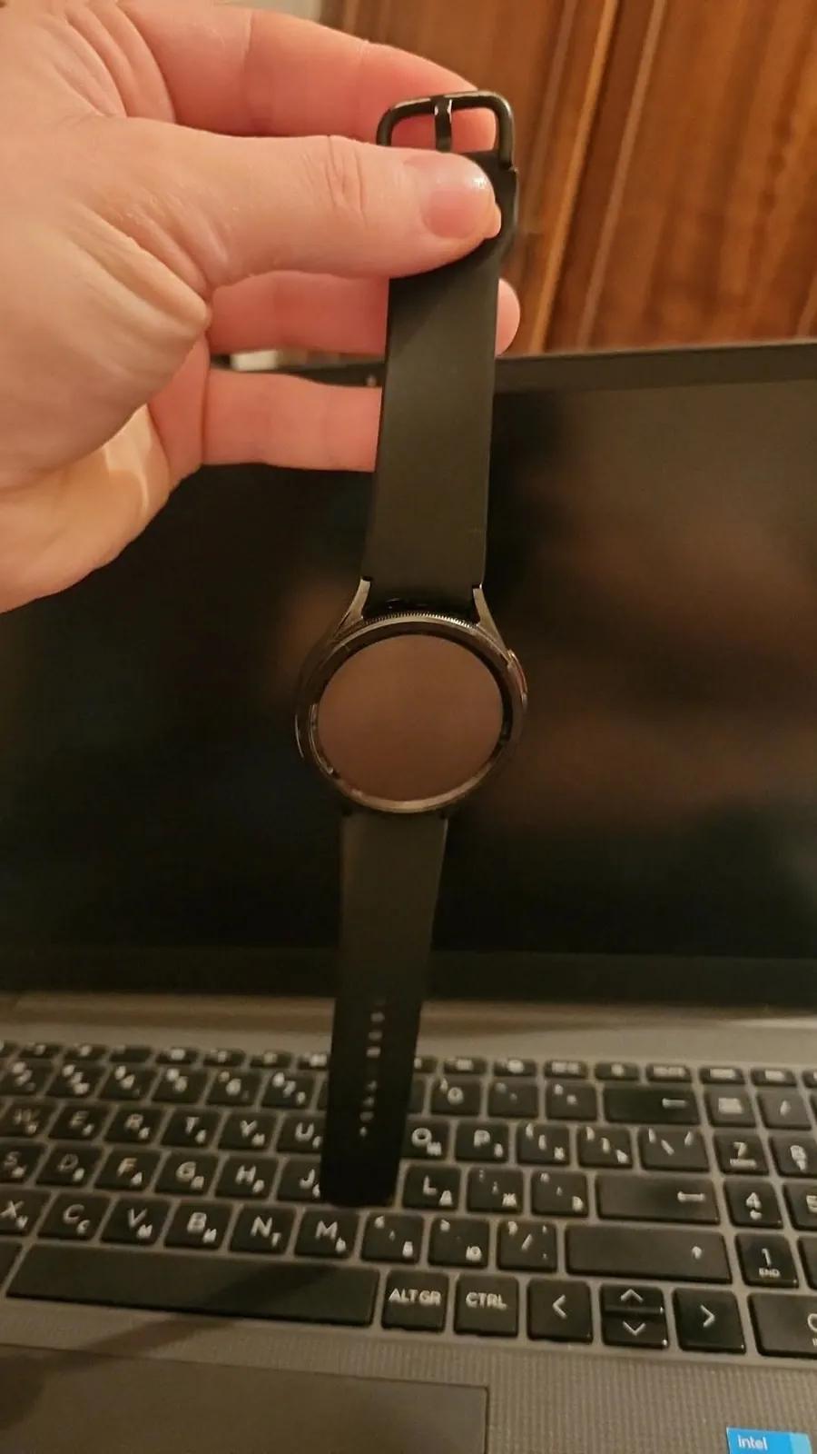 Смарт-часы Samsung Galaxy Watch 6 Classic