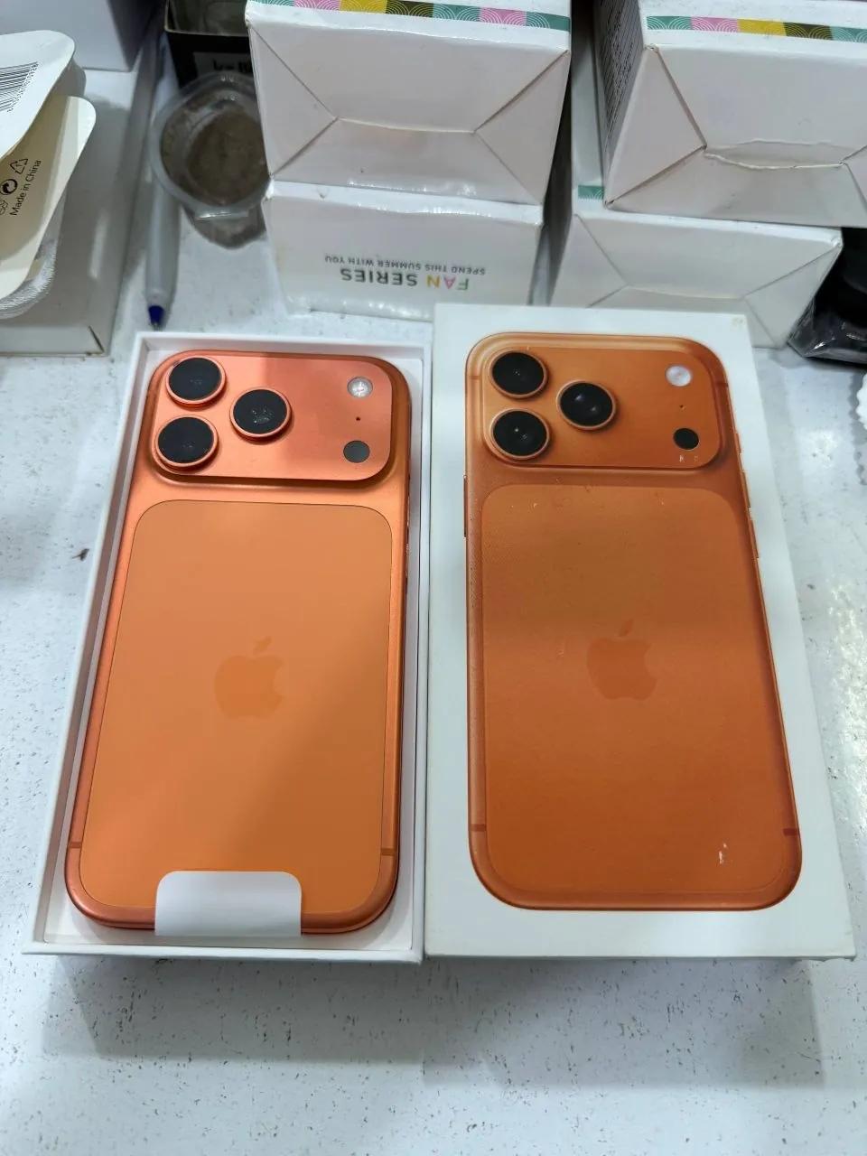 IPhone 17 Pro 256GB оранжевый