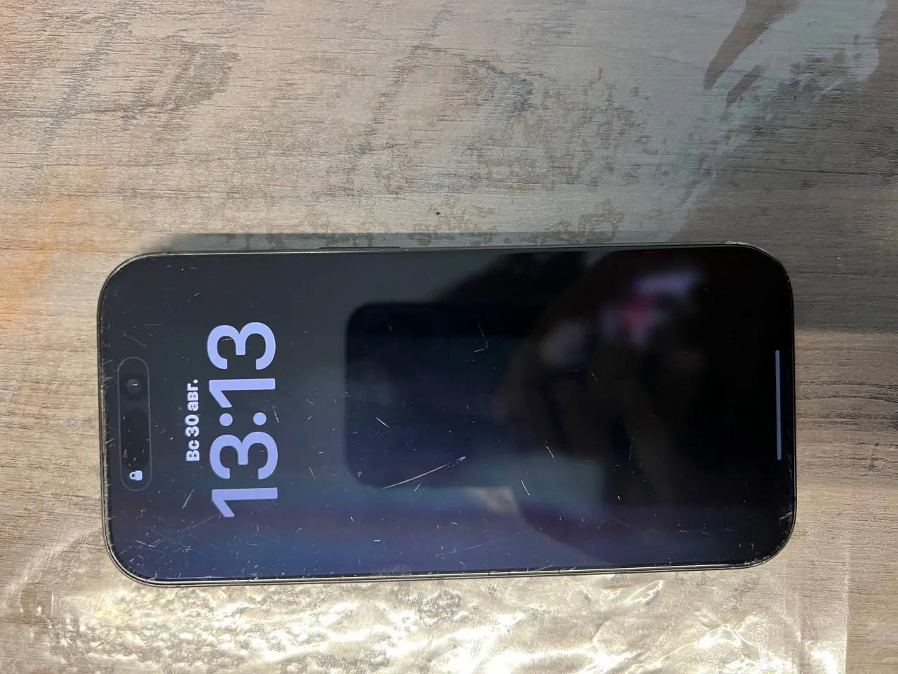 IPhone 16 Pro 256GB разбита крышка
