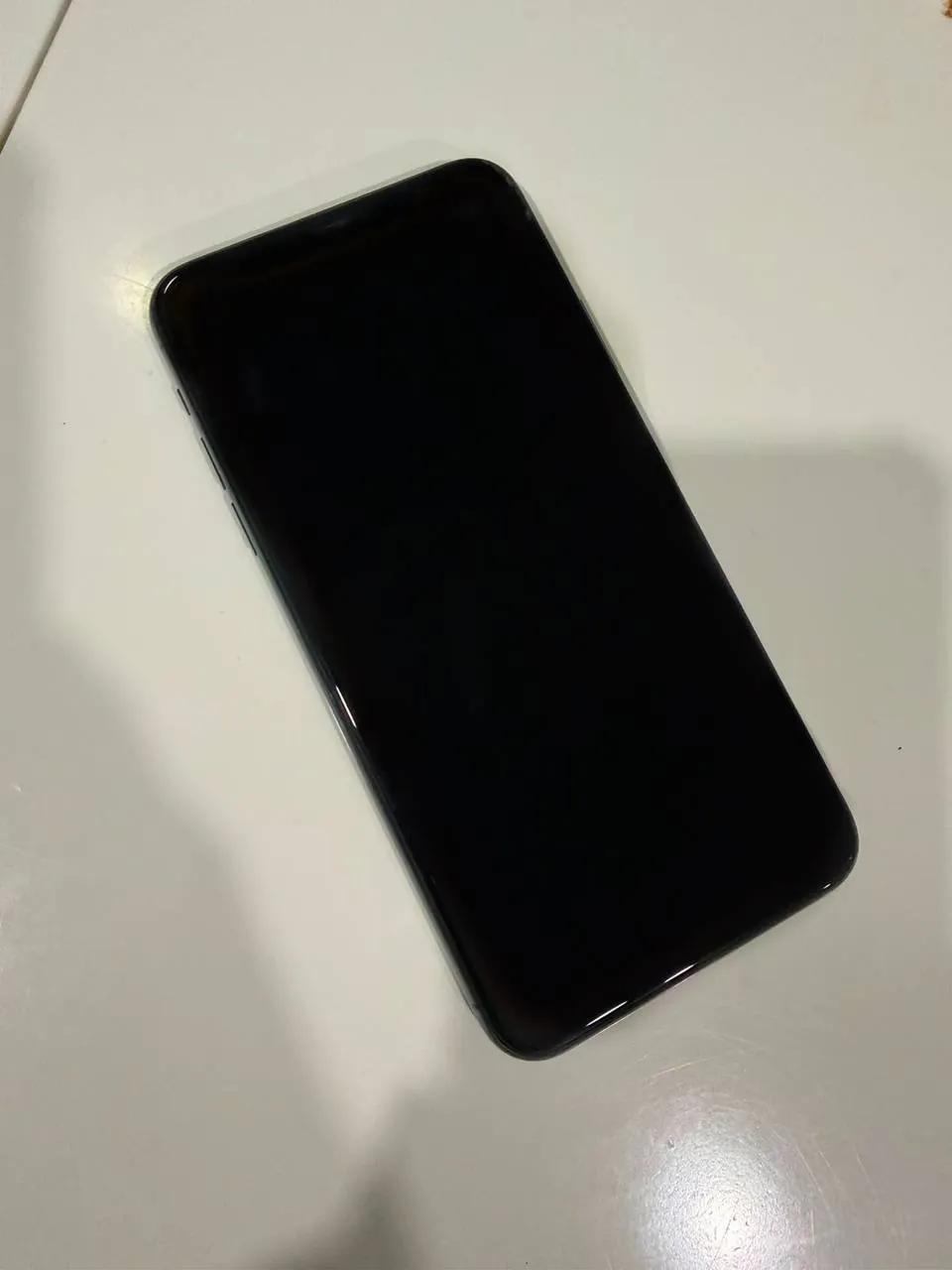 iPhone 11 Pro Max 64 ГБ